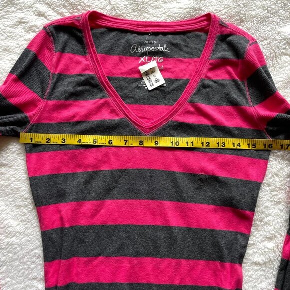 2000s Aeropostale Pink and Grey Striped Long Sleeve - Picture 4 of 7